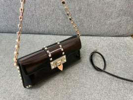 Picture of Valentino Handbags _SKUfw163858729fw